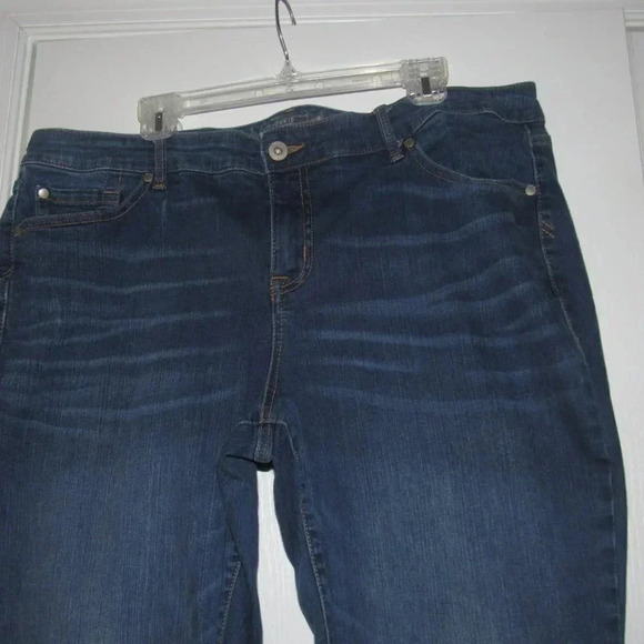 TORRID Boyfriend Straight Vintage Stretch Plus Size Jeans Size 20S - Picture 2 of 6